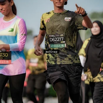 Runner Photo 6833674