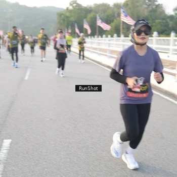 Runner Photo 6833685