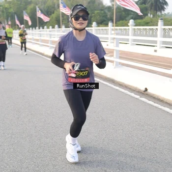 Runner Photo 6833689
