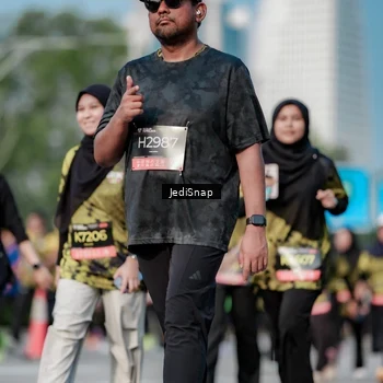 Runner Photo 6833690