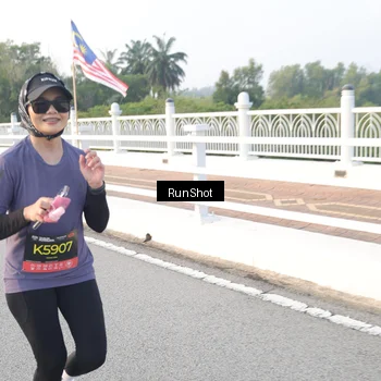 Runner Photo 6833700