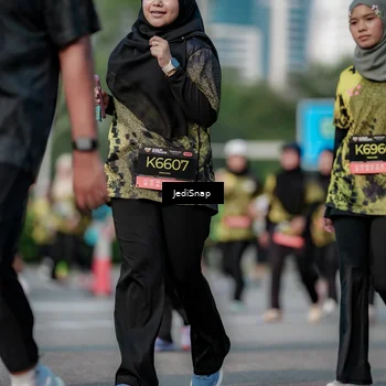 Runner Photo 6833709