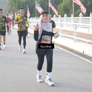Runner Photo 6833720