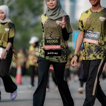 Runner Photo 6833721