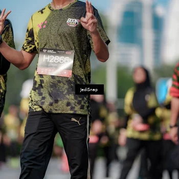 Runner Photo 6833725