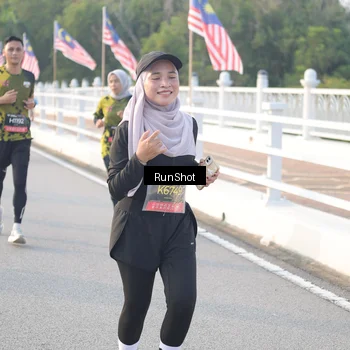 Runner Photo 6833737