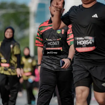 Runner Photo 6833739