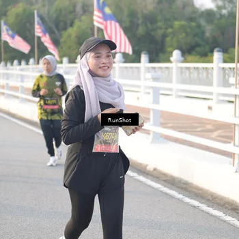 Runner Photo 6833740