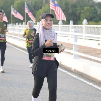 Runner Photo 6833741