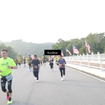 Runner Photo 6833750