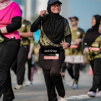 Runner Photo 6833759
