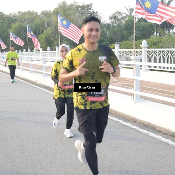 Runner Photo 6833776