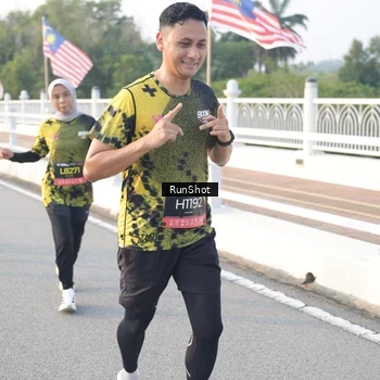 Runner Photo 6833782
