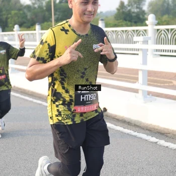 Runner Photo 6833783