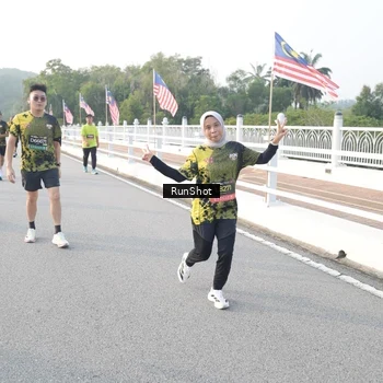 Runner Photo 6833793