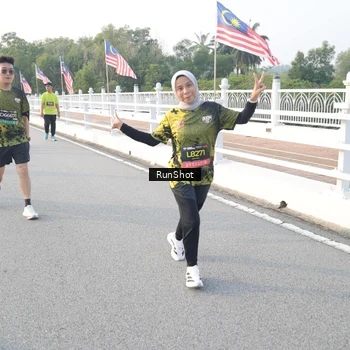 Runner Photo 6833794