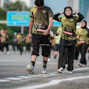 Runner Photo 6833796