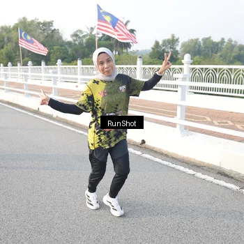 Runner Photo 6833801