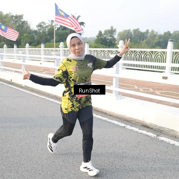 Runner Photo 6833803