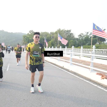 Runner Photo 6833809