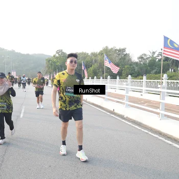Runner Photo 6833815