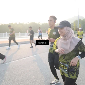Runner Photo 6833840