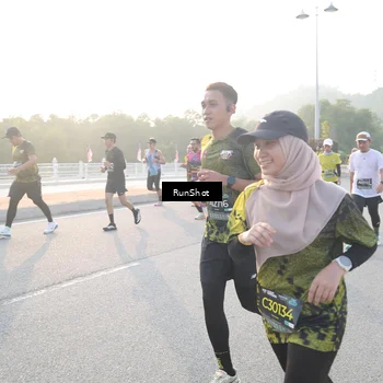 Runner Photo 6833842
