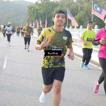 Runner Photo 6833845