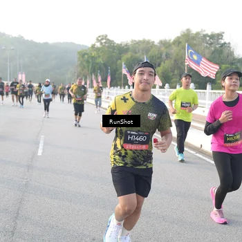 Runner Photo 6833848