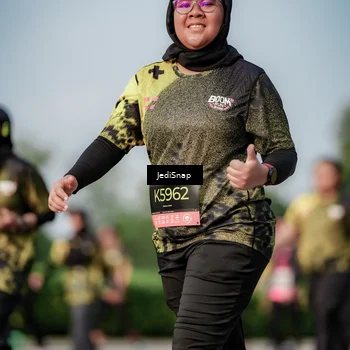 Runner Photo 6833849