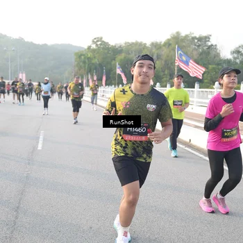 Runner Photo 6833850