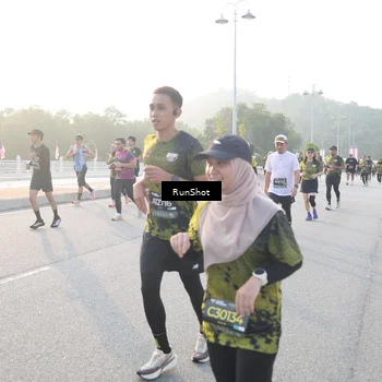 Runner Photo 6833854