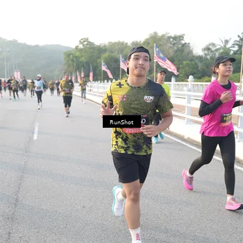 Runner Photo 6833855