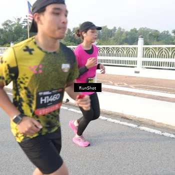 Runner Photo 6833864
