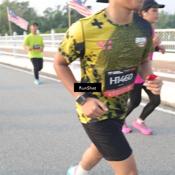 Runner Photo 6833868