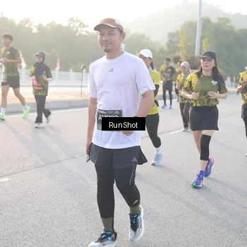 Runner Photo 6833869