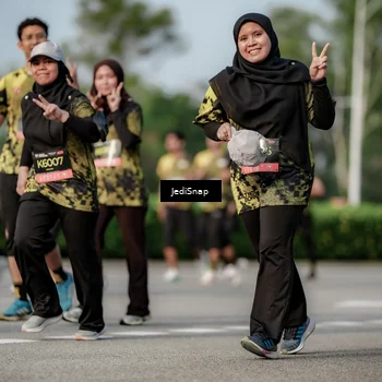 Runner Photo 6833871