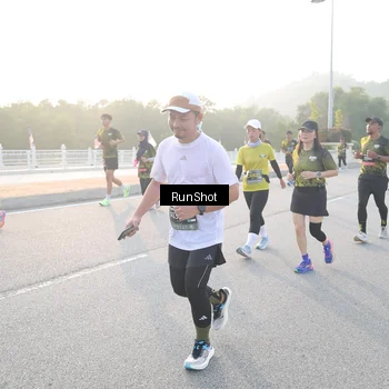 Runner Photo 6833875
