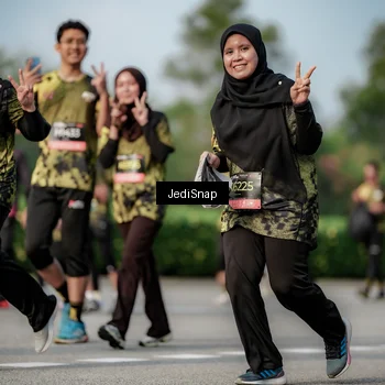 Runner Photo 6833876