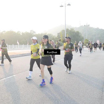 Runner Photo 6833878