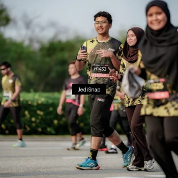 Runner Photo 6833883