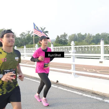 Runner Photo 6833888