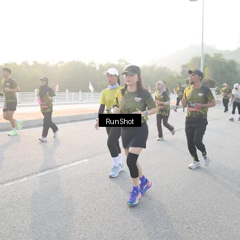 Runner Photo 6833901