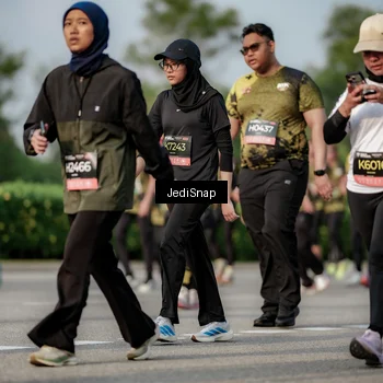 Runner Photo 6833912