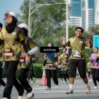 Runner Photo 6833924