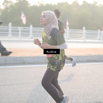Runner Photo 6833925