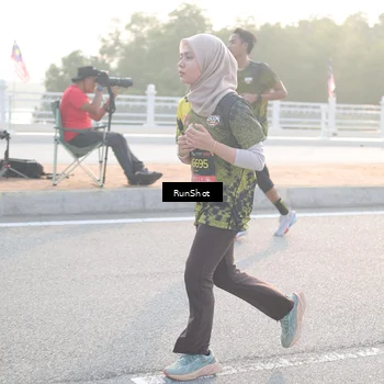 Runner Photo 6833928