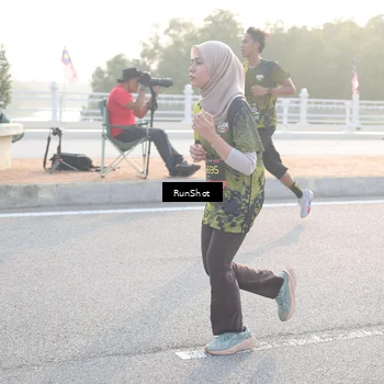Runner Photo 6833931