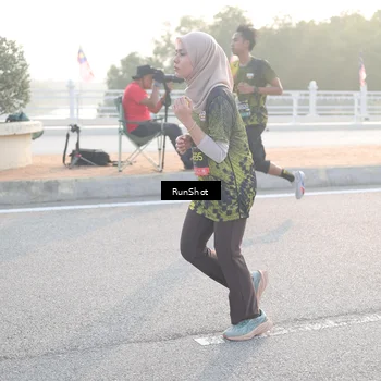 Runner Photo 6833938