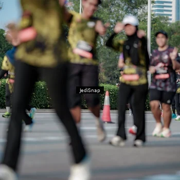 Runner Photo 6833943